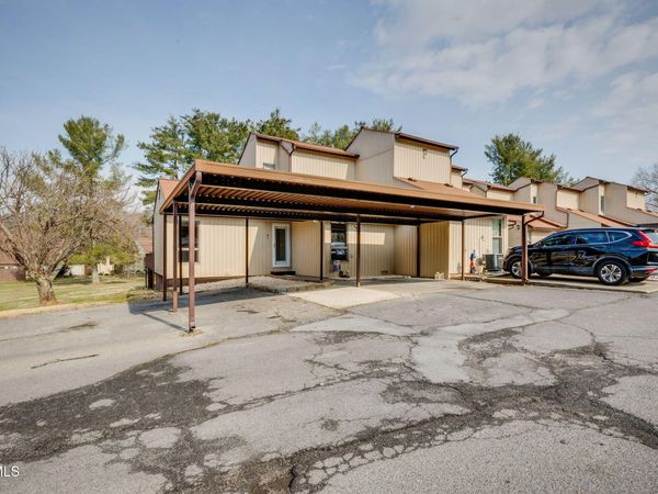 780 Hamilton Road, Unit Apt F1, Blountville, TN 37617