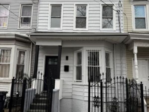 101 Garside St, Newark, NJ 07104