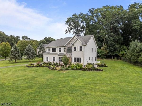 14 Elizabeth Ave, Washington, NJ 07882