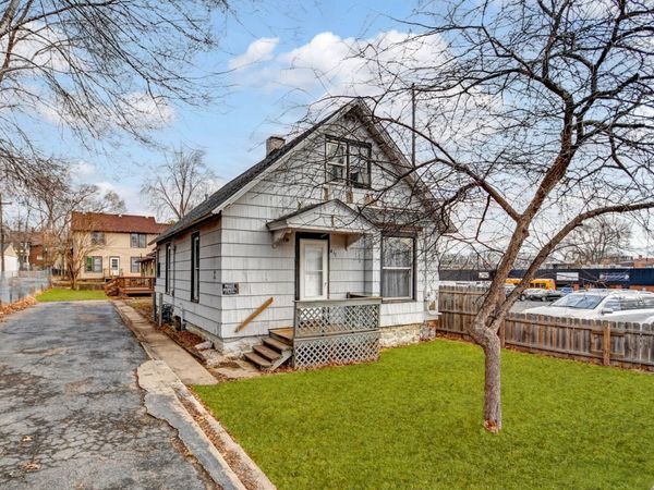 417 W Jefferson Street , Joliet, IL 60435