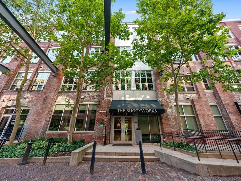 448 W Nationwide Boulevard, Unit 404, Columbus, OH 43215 Photo 2