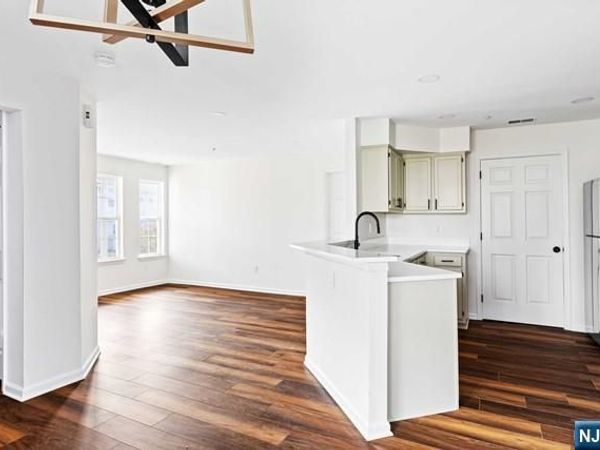 6001 Tudor, Pequannock Township, NJ 07444