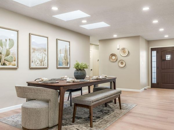 1105 Salamanca Street NW, Los Ranchos, NM 87107