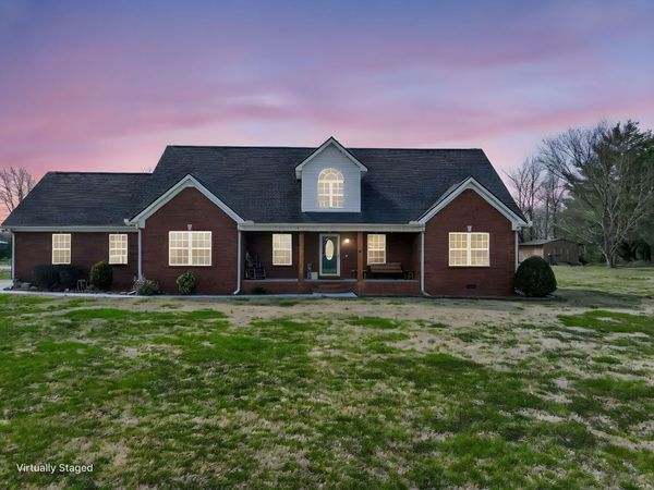 560 Crosswood Ct, Murfreesboro, TN 37127