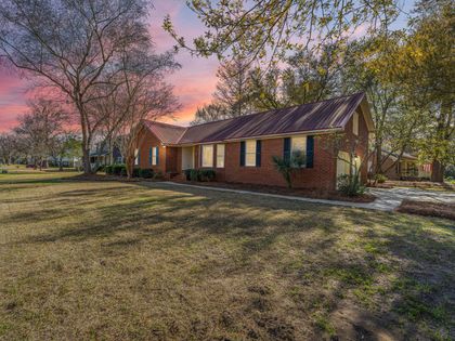 2206 Hunter Creek Drive Charleston, SC 29414