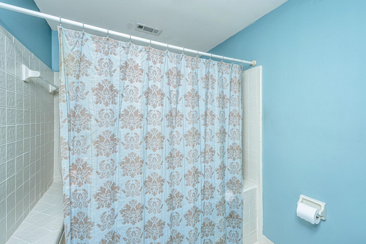 2206 Hunter Creek Drive Photo 24