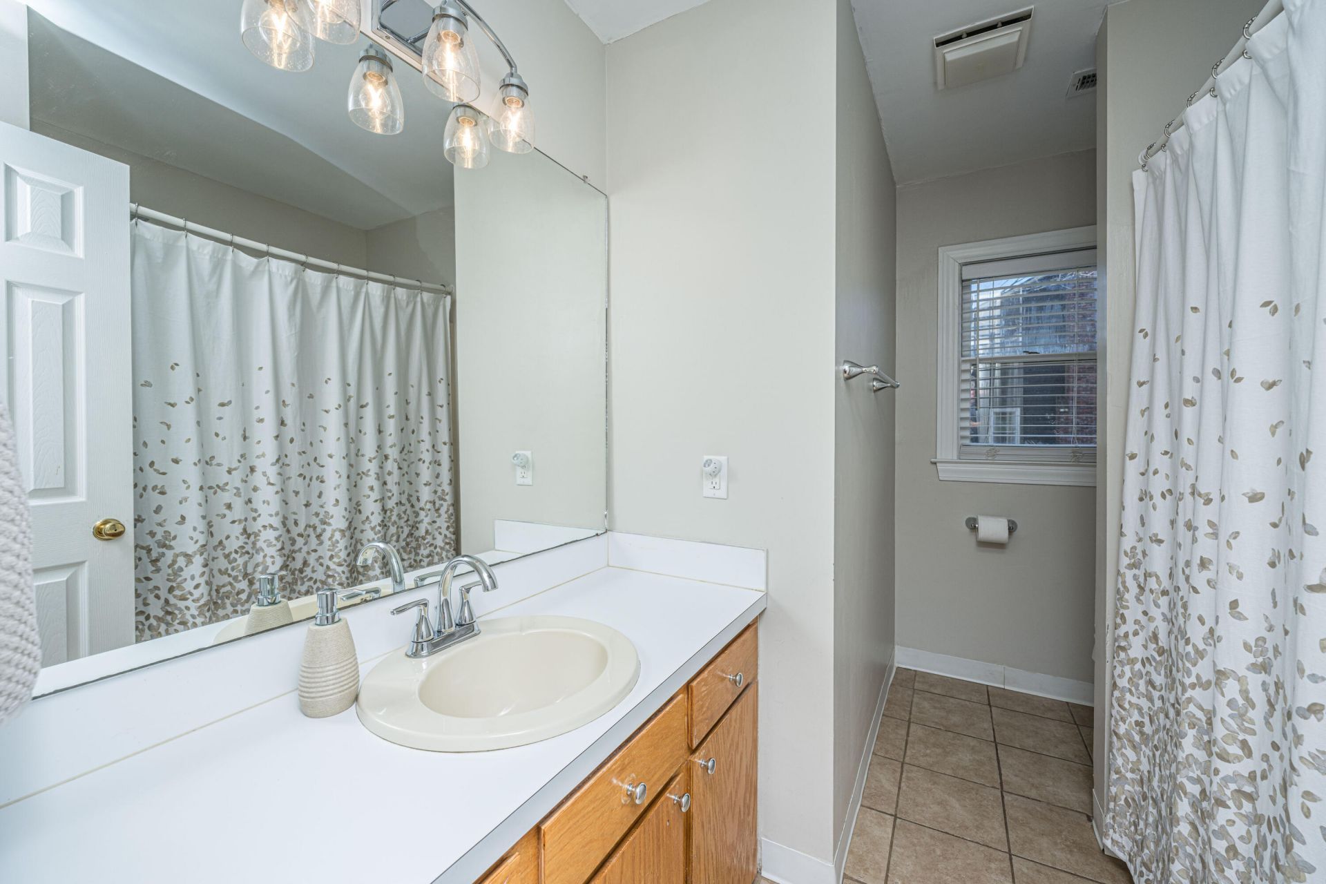 2206 Hunter Creek Drive Photo 28