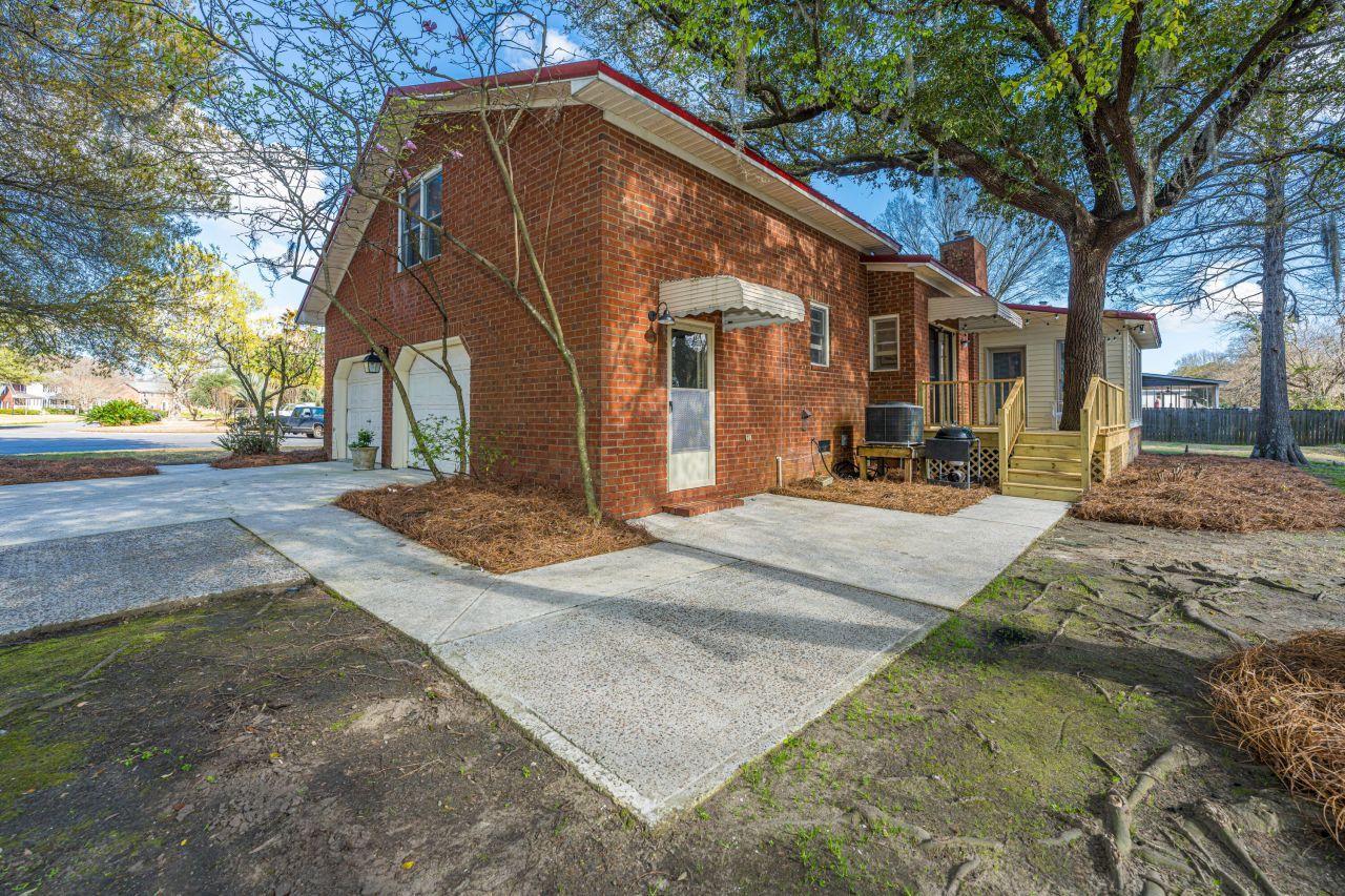 2206 Hunter Creek Drive Photo 36