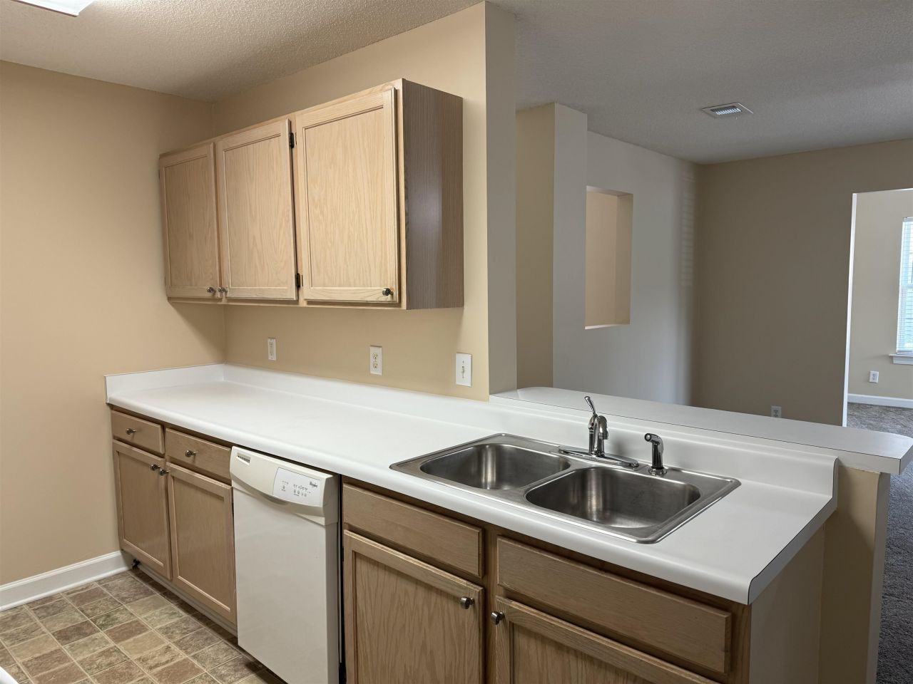 4375 Crepe Myrtle Ct. Photo 9