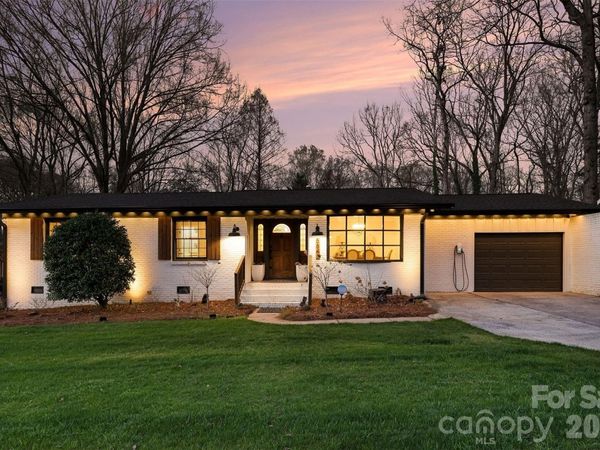 5841 Donegal Drive, Charlotte, NC 28212