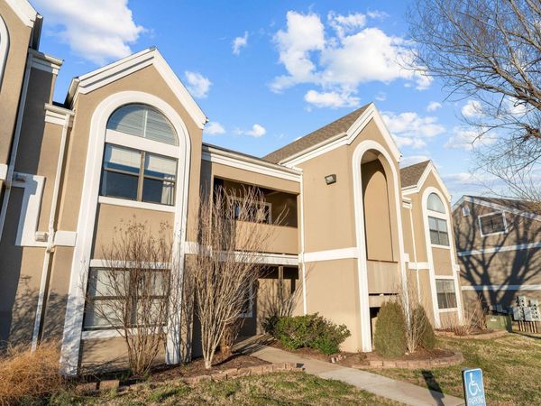 255 Wimbledon Drive, Unit 11, Branson, MO 65616