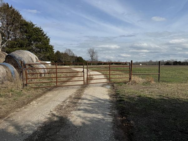 1744 N Farm Road 71, Bois D Arc, MO 65612