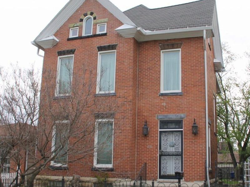 230 N 17th Street, Columbus, OH 43203 Photo 1