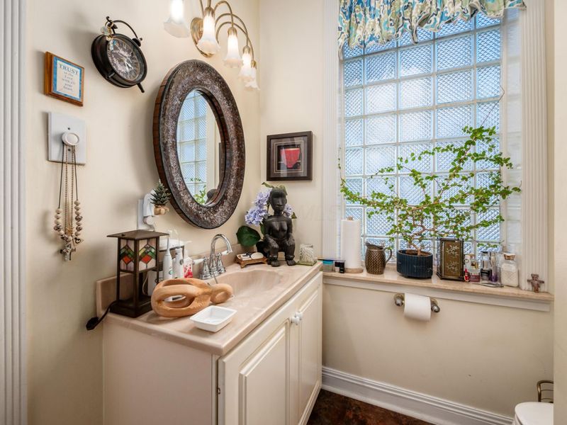 230 N 17th Street, Columbus, OH 43203 Photo 23