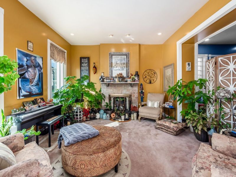 230 N 17th Street, Columbus, OH 43203 Photo 4