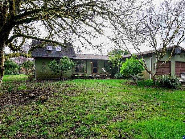 1377 Moonshine Park Rd, Logsden, OR 97357