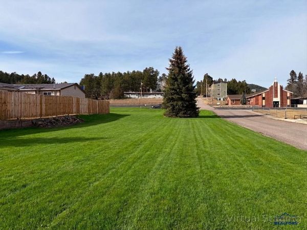 418 HARNEY, Custer, SD 57730