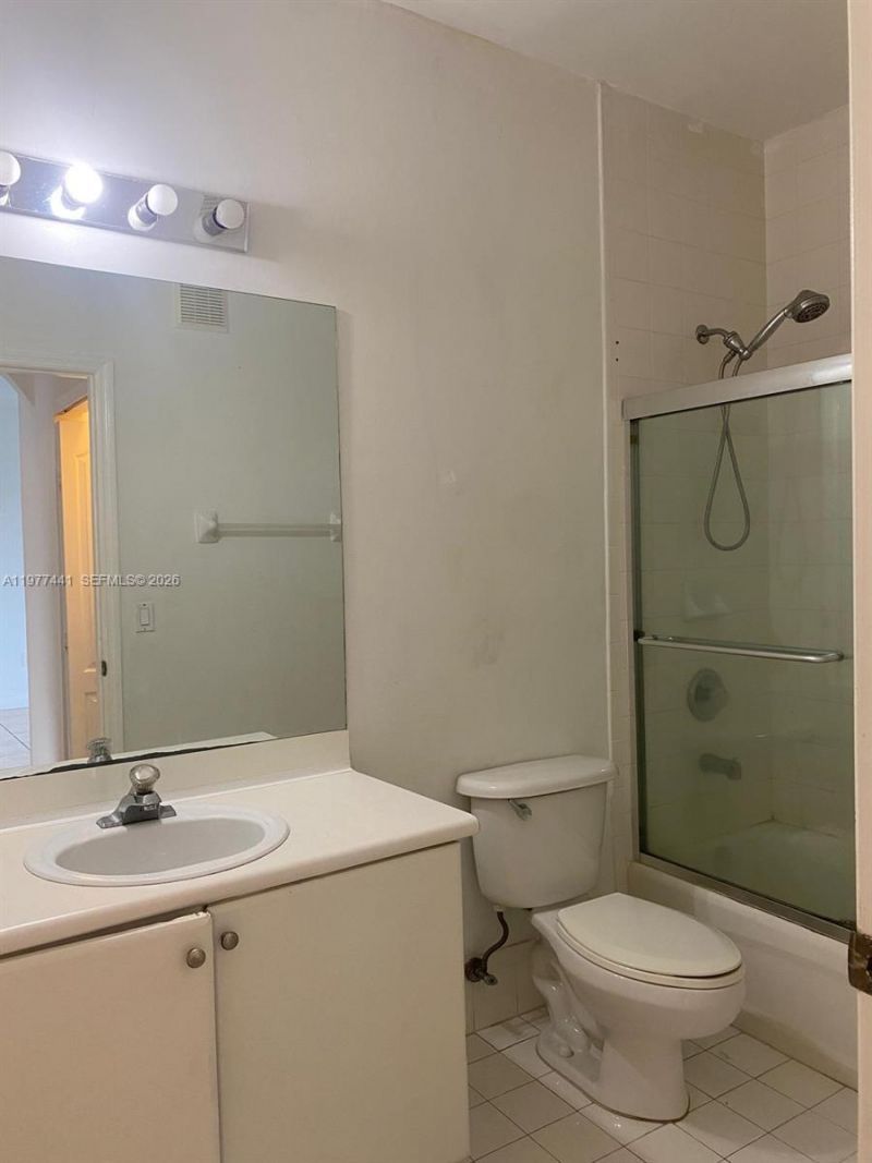 17630 NW 73rd Ave, Unit 102-4, Hialeah, FL 33015 Photo