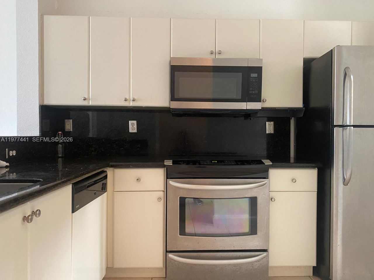 17630 NW 73rd Ave, Unit 102-4, Hialeah, FL 33015 Photo