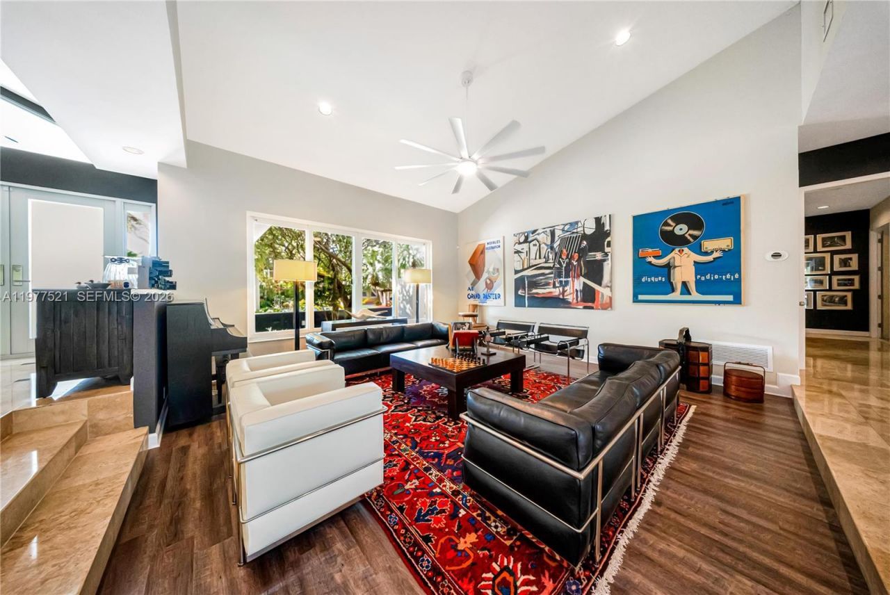 10101 SW 145th St, Miami, FL 33176 Photo