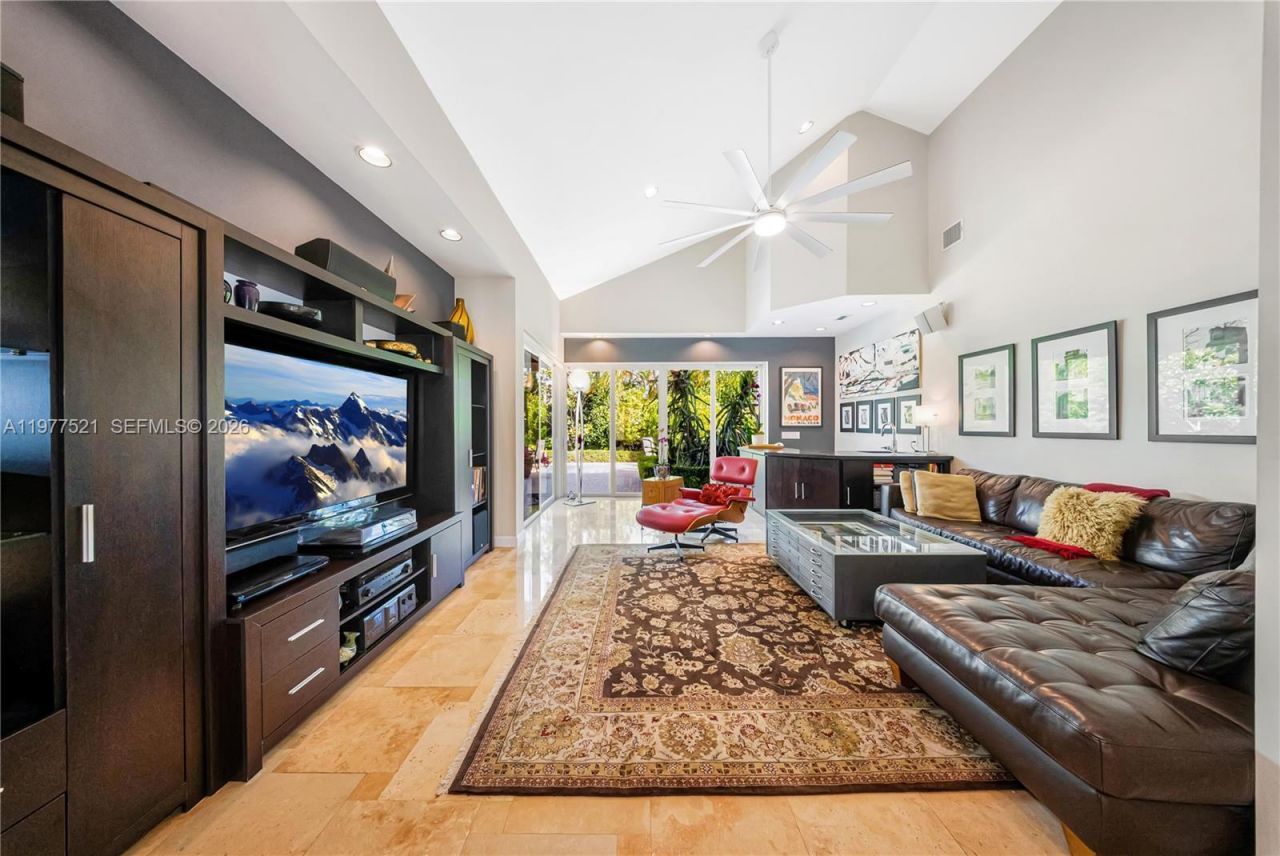 10101 SW 145th St, Miami, FL 33176 Photo