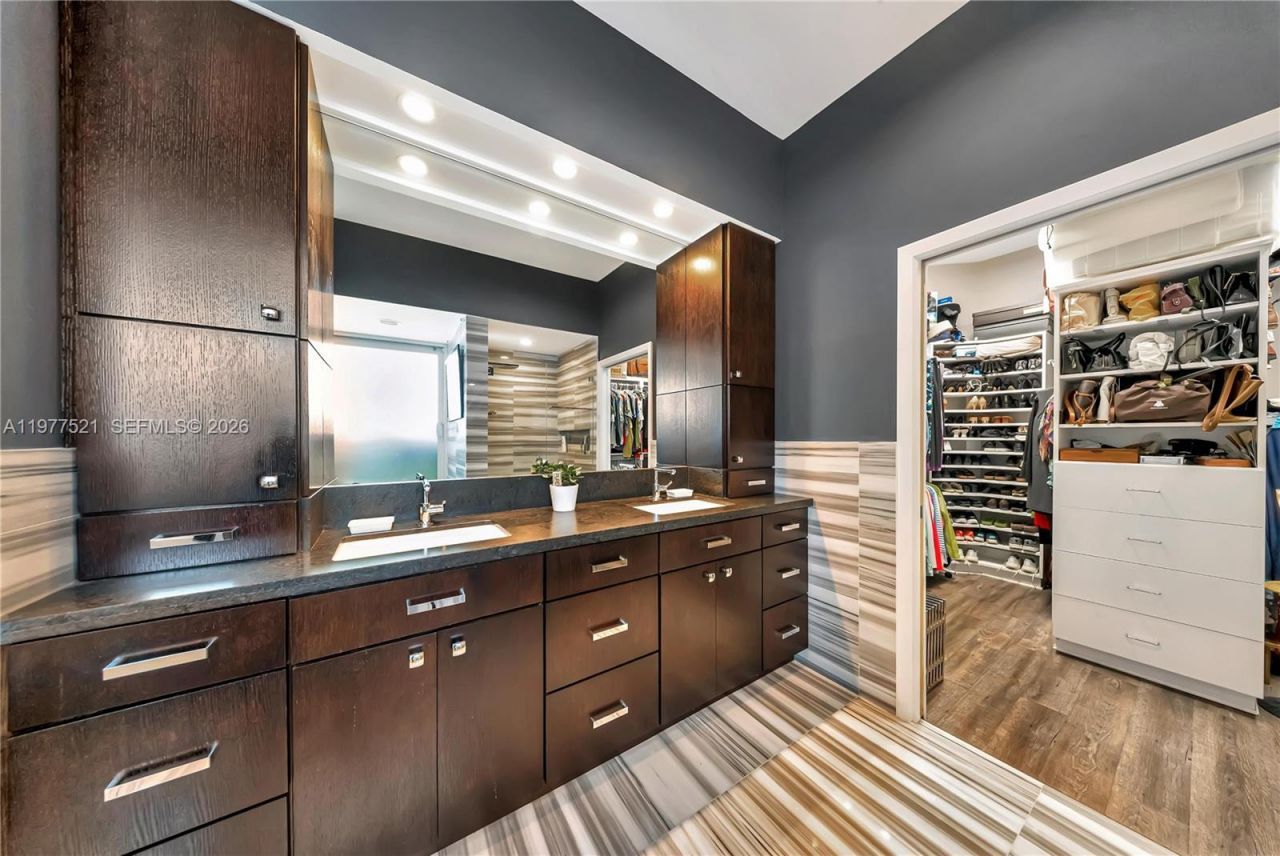 10101 SW 145th St, Miami, FL 33176 Photo