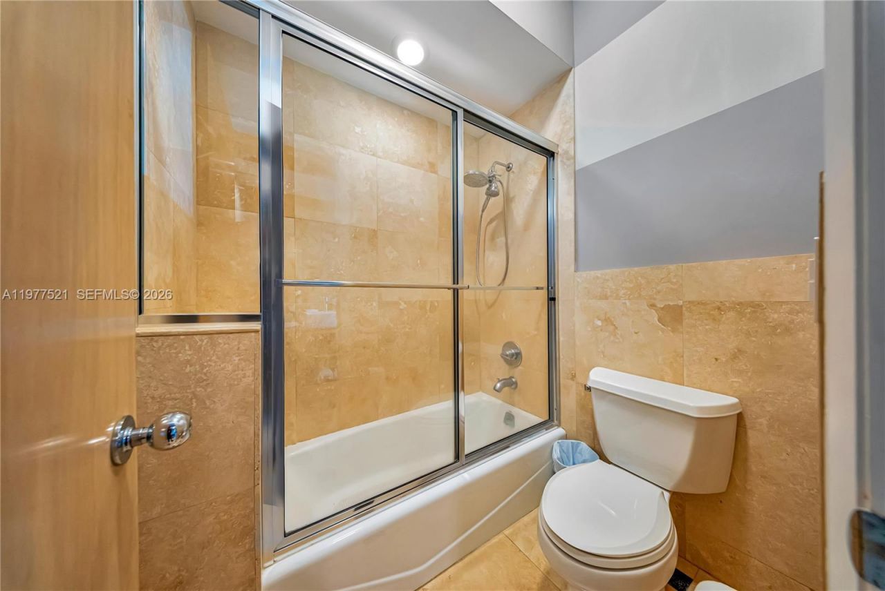 10101 SW 145th St, Miami, FL 33176 Photo