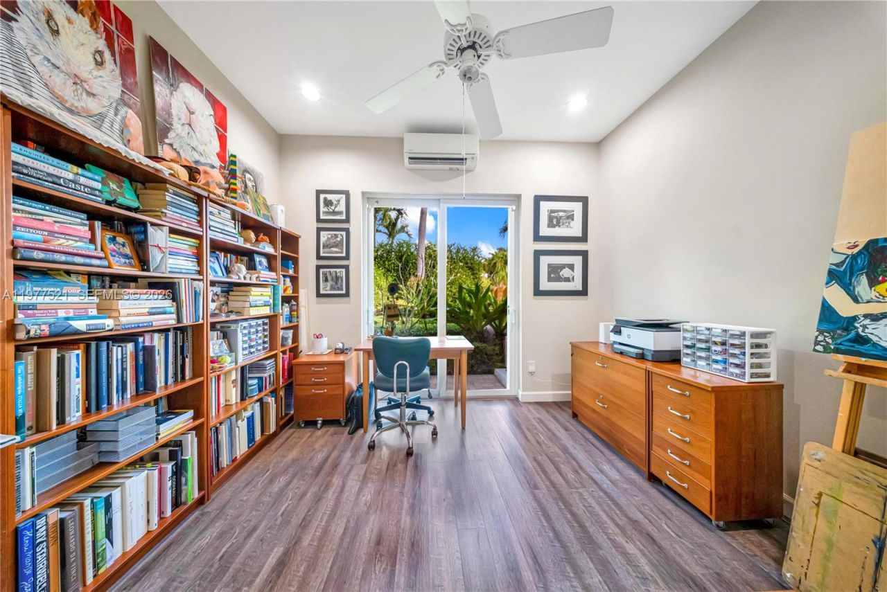 10101 SW 145th St, Miami, FL 33176 Photo