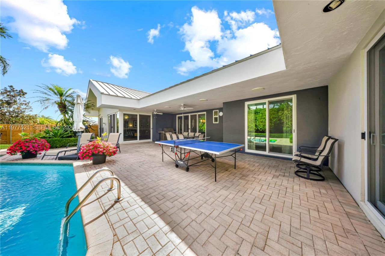 10101 SW 145th St, Miami, FL 33176 Photo