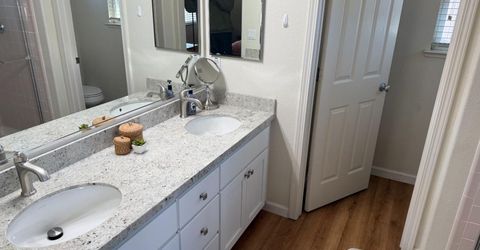 7 Naples, Sacramento, CA 95831 Photo