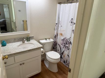 7 Naples, Sacramento, CA 95831 Photo