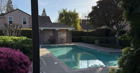 7 Naples, Sacramento, CA 95831 Photo