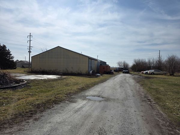 210 S Hamilton Street , Wellington, IL 60973