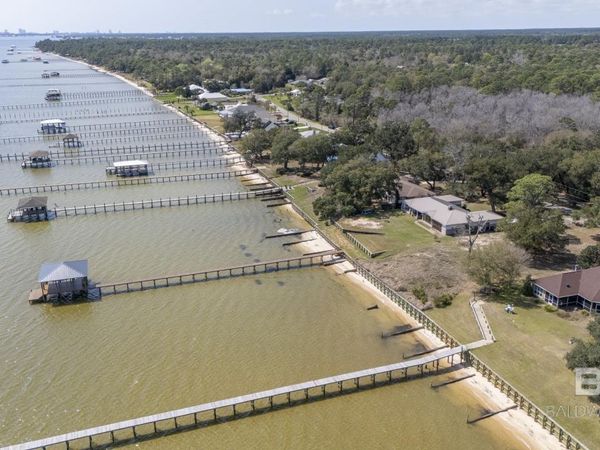 9202 Bay View Drive, Lillian, AL 36549