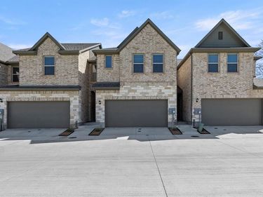 2642 Copper Breaks Street, Dallas, TX 75228