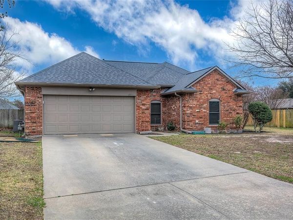 6911 Gold Street, Greenville, TX 75402