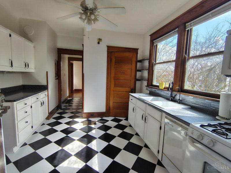 4155 Home Street, Silverton, OH 45236 Photo 10