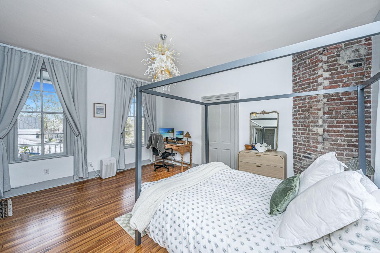 20 Limehouse Street Photo 12