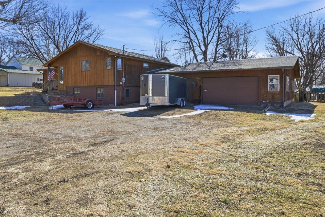 306 Vine Street, Tabor, IA 51653 Main Photo