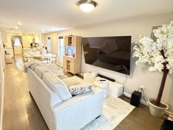 20 Marble, Unit 1, Stoneham, MA 02180