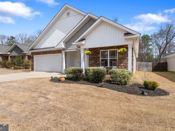 171 Hawks Ridge Trace, Byron, GA 31008