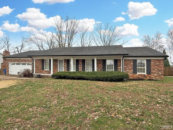 7733 Ridgemont Drive, Newburgh, IN 47630