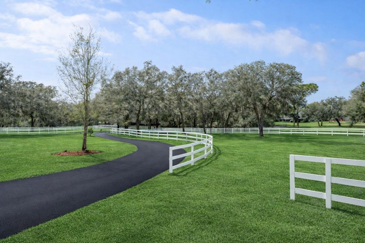 33015 Sahara Court, Sorrento, FL 32776 Photo