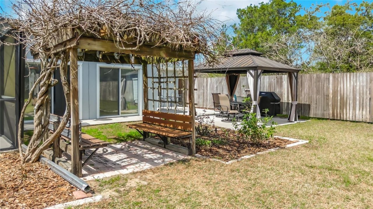 9451 NE 12th Court, Ocala, FL 34479 Photo