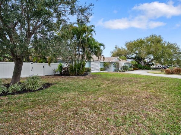 4179 38TH WAY S, ST PETERSBURG, FL 33711