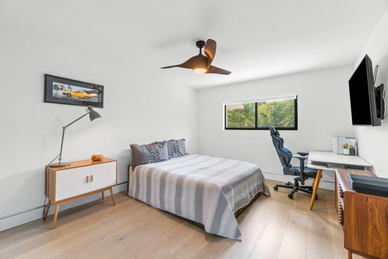 1037 Boca Cove Lane, Highland Beach, FL 33487 Photo