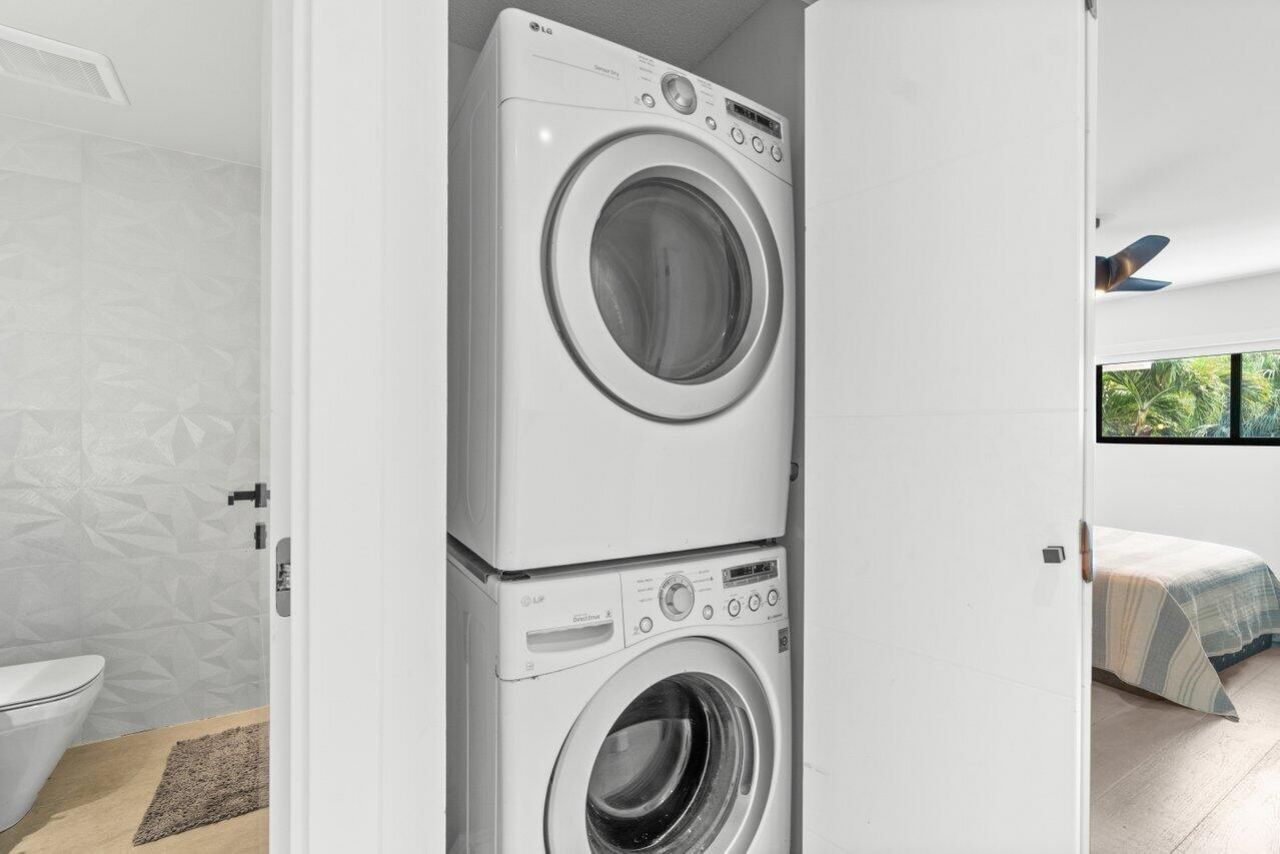 1037 Boca Cove Lane, Highland Beach, FL 33487 Photo