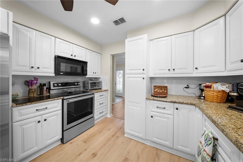 5846 Wild Fig Ln, Fort Myers, FL 33919 Photo