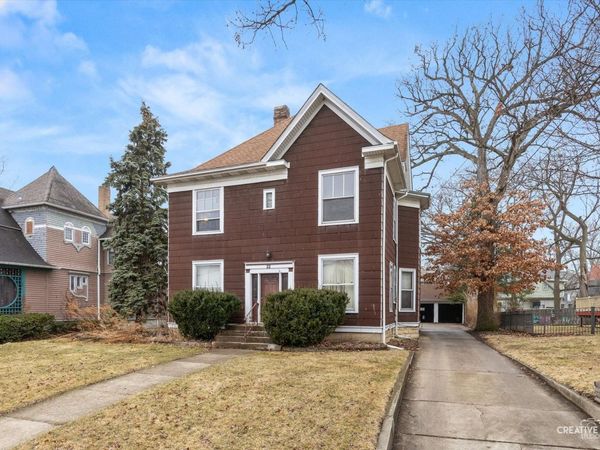 22 N Liberty Street , Unit 2, Elgin, IL 60120