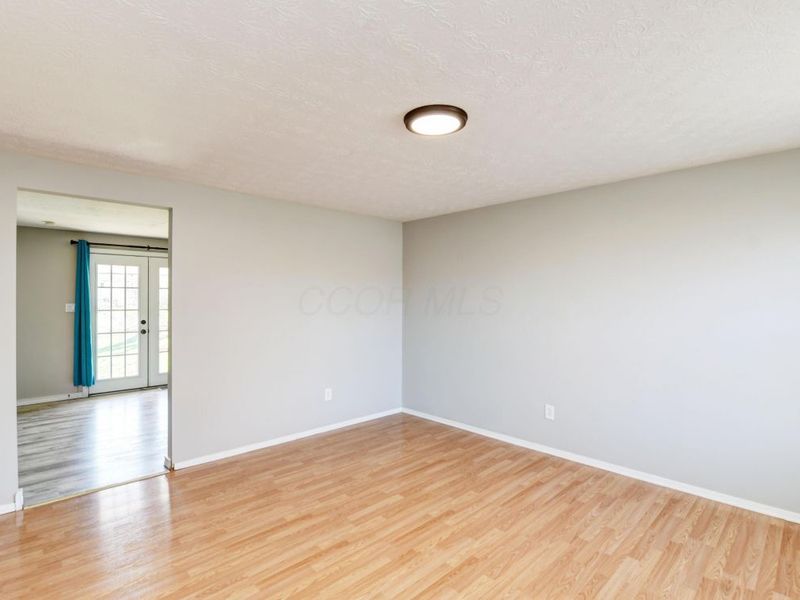 1722 Hollow Run Drive, Columbus, OH 43223 Photo 3